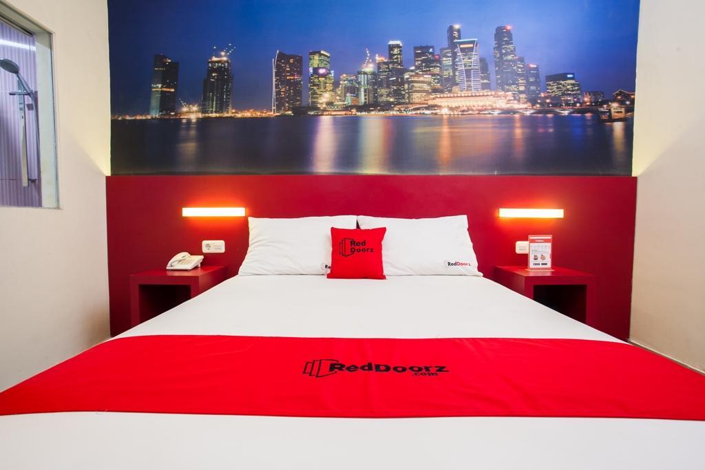 فندق Reddoorz Near Hawaii Water Park مالانغ المظهر الخارجي الصورة