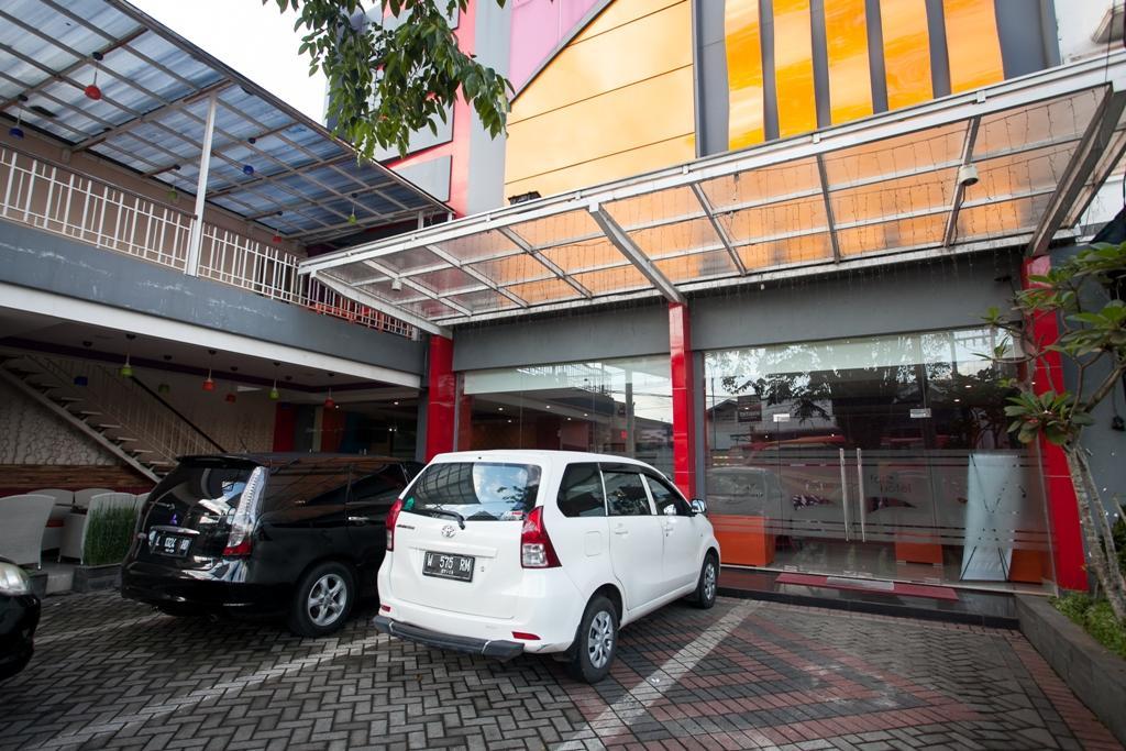 فندق Reddoorz Near Hawaii Water Park مالانغ المظهر الخارجي الصورة